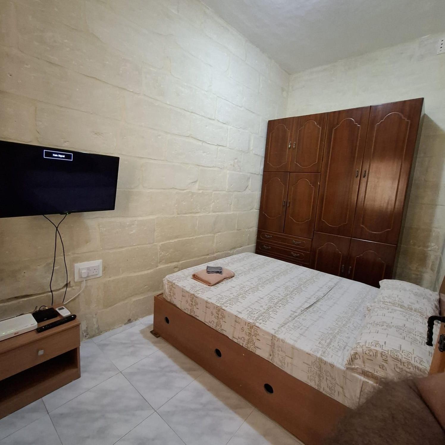 Three Apartment بيرغو المظهر الخارجي الصورة